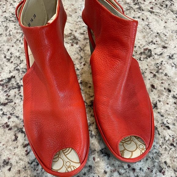 Stylish Red-Orange Peep-Toe Women's Shoes - Picture 1 of 4